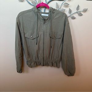 Six/Fifty Army Green hooded bomber jacket size M EUC